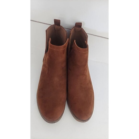 WOMEN'S JOURNEE COLLECTION CAMEL RIMI SIDE SLIT BOOTIES/NWOB, SIZE 8 - Picture 7 of 10